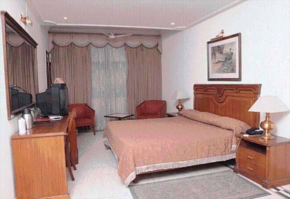 Fabexpress Kwality Regency Hotel 3*